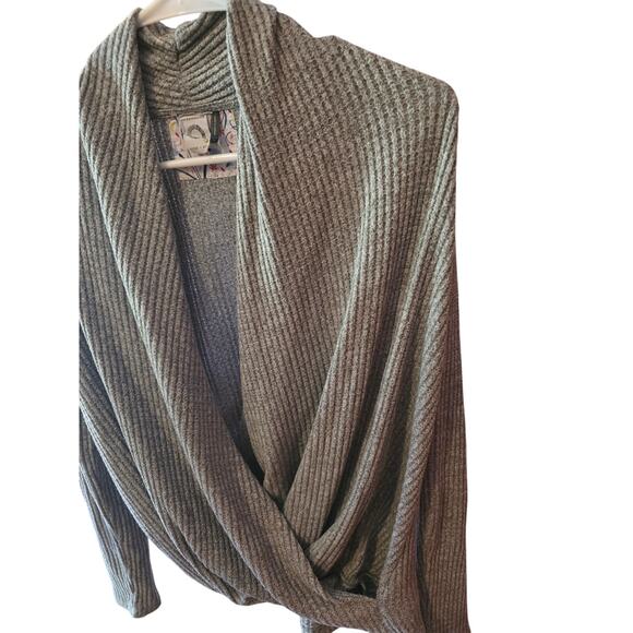 Anthropologie Akemi + Kim Long V Neck Sweater S Womens Green Long Sleeve Fall - Picture 2 of 5